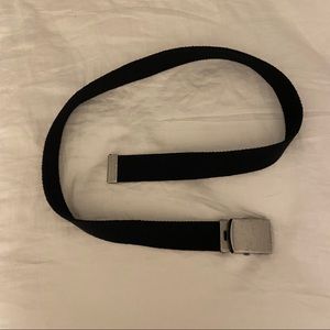 ❤️ cutest brandy melville belt SOLD